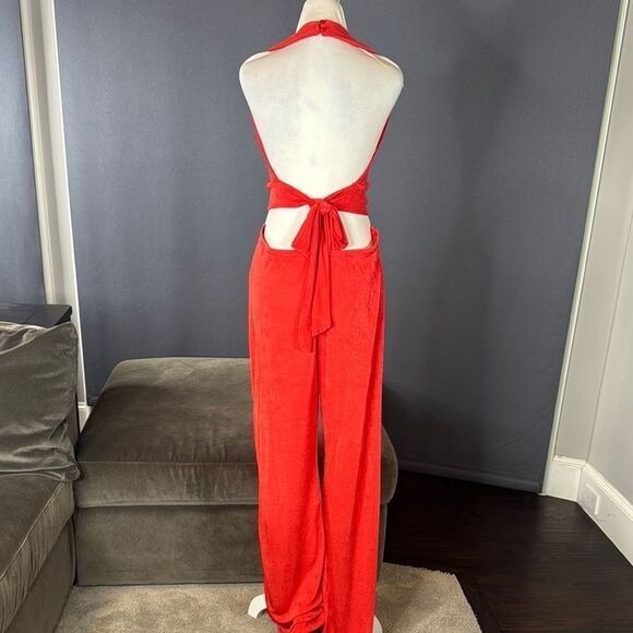 Women’s Red Deep V-Neck Halter Jumpsuit Ring Accent Wide Leg BodyCon Size L NEW - Picture 5 of 12